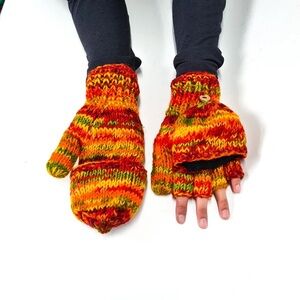 Urban Outfitters wool hand knitted Multicolor Mittens
